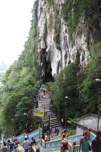Batu Caves 08 - Eingang Dark Caves